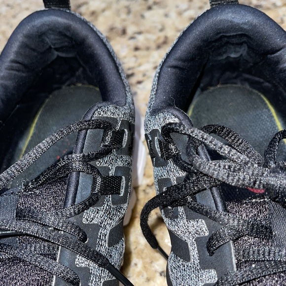 Asics - Picture 2 of 8